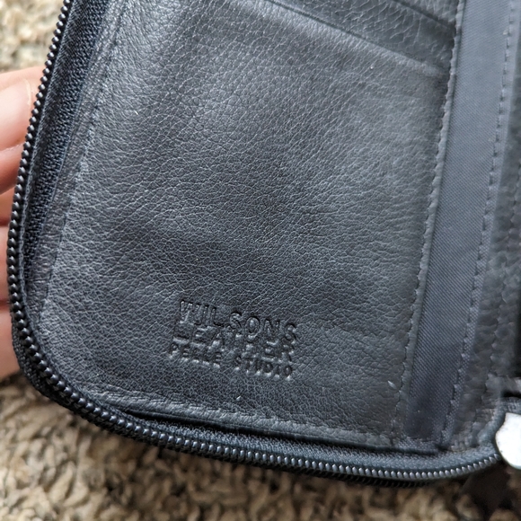 Wilsons Leather Wallet - Picture 4 of 8
